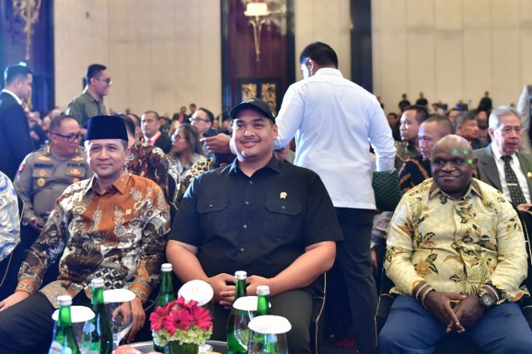 8900Menpora-Dito-Hadiri-Pembukaan-Kongres-Nasional-Ke-4-Kongres-Advokat-Indonesia